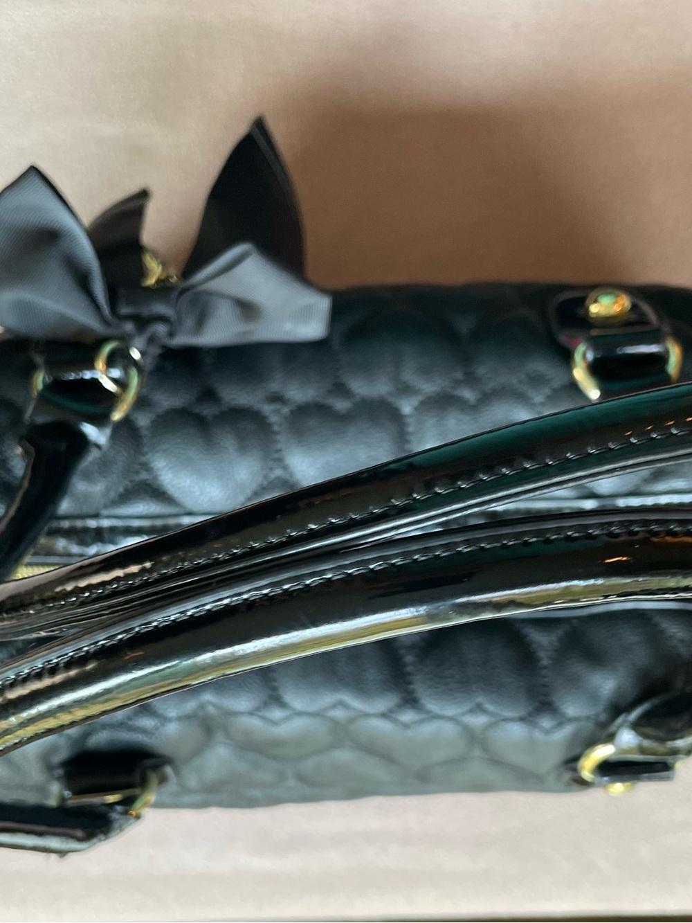 Betsey Johnson Black Heart Quilted Satchel Purse | Bow Charm | Gold Hardware - Picture 4 of 8
